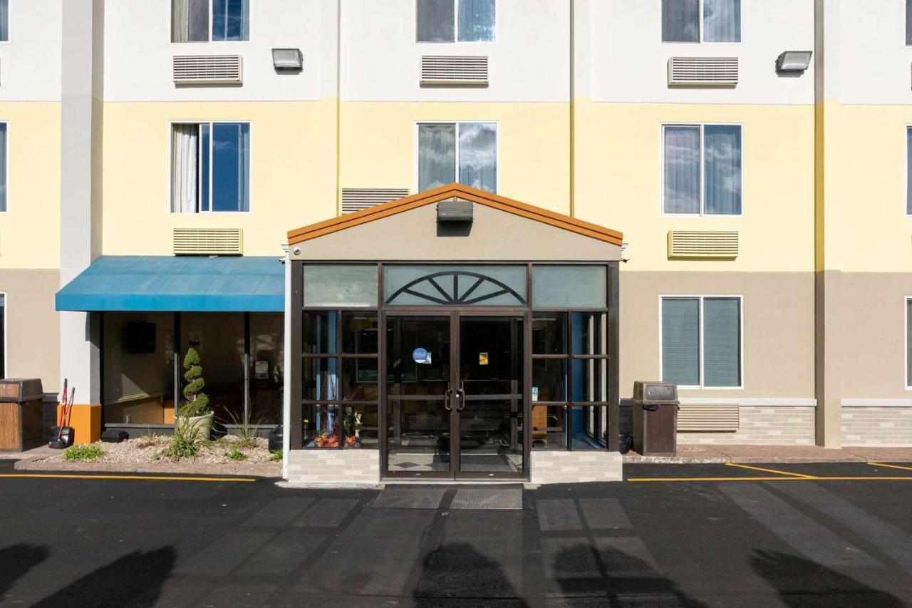 Days Inn By Wyndham Hartford/Closest Downtown Dış mekan fotoğraf