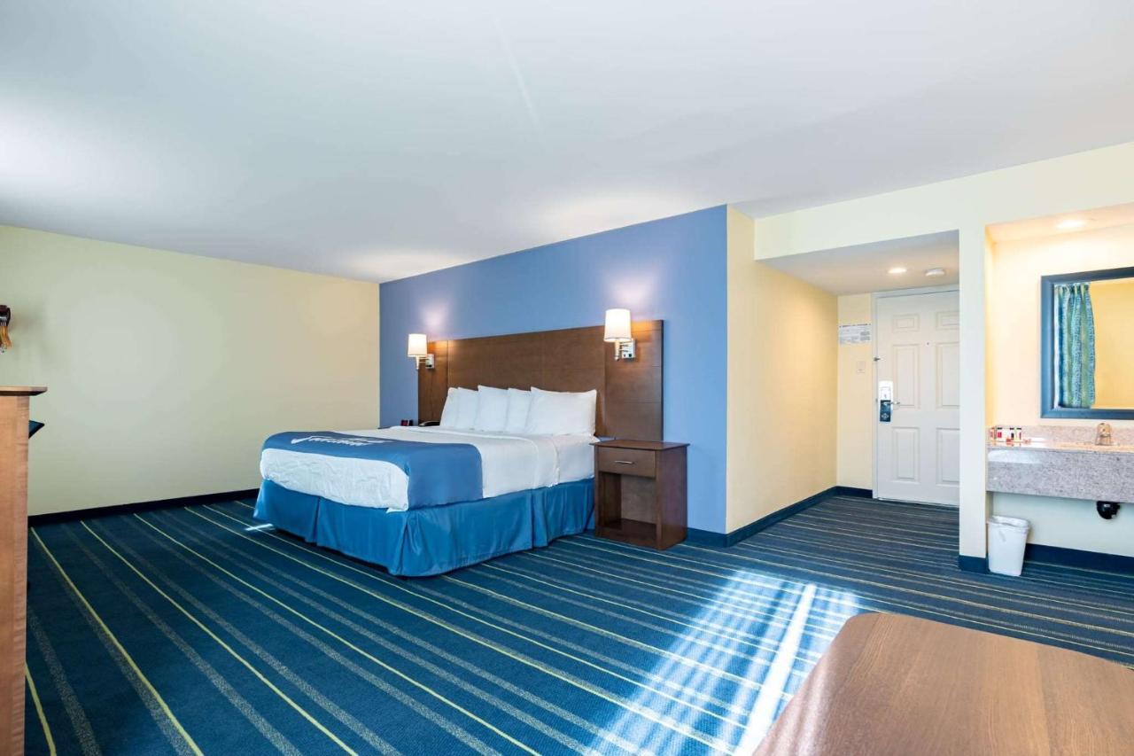 Days Inn By Wyndham Hartford/Closest Downtown Dış mekan fotoğraf